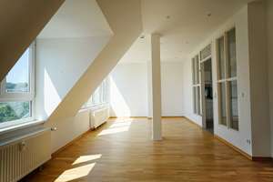 Panoramablick in die Dönche - Dachgeschosswohnung auf der Marbachshöhe zu verkaufen – Württemberger Straße 22, 34131 Bad Wilhelmshöhe, Kassel – Vorschaubild 16