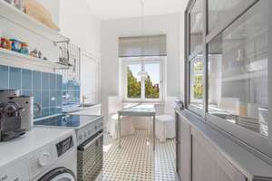 Charmanter Altbau im Generalsviertel - lichtdurchflutete 2-Zimmer-Wohnung – Die vollständige Adresse der Immobilie erhältst du vom Anbieter., 20253 Eimsbüttel (Ortsteil), Hamburg – Vorschaubild 3