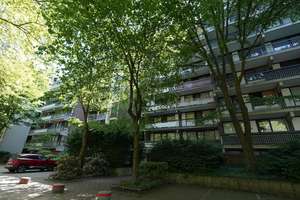 Lichtdurchflutete 3-Zimmer-Wohnung mit zwei Balkonen & Tiefgaragenstellplatz in Köln-Weiden – Die vollständige Adresse der Immobilie erhältst du vom Anbieter., 50858 Weiden, Köln – Vorschaubild 13