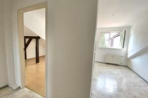 Bornheim nahe Berger Str.: coole kleine Dachwohnung in ruhiger Seitenstraße – 60385 Bornheim, Frankfurt am Main – Vorschaubild 9