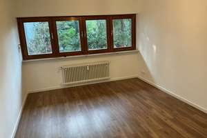 1-Zimmer-Wohnung in München-Moosach mit Benutzung eines sehr großen Gemeinschaftsgartens – Die vollständige Adresse der Immobilie erhältst du vom Anbieter., 80993 Alt-Moosach, München – Vorschaubild 7