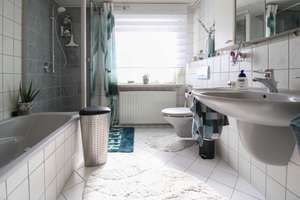 Neuer Preis! Zweifamilienhaus mit großem Garten für mehrere Generationen in Paderborn-Sennelager – Die vollständige Adresse der Immobilie erhältst du vom Anbieter., 33104 Schloß Neuhaus, Paderborn – Vorschaubild 7