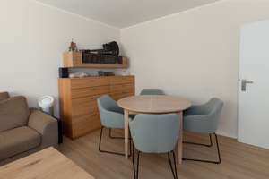 Helle 2-Zimmer-Wohnung mit Balkon und einem KFZ-Stellplatz in Köln-Westhoven – Viktoriastraße 9, 51149 Westhoven, Köln – Vorschaubild 4