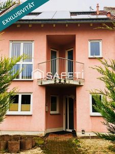 Beidseitig angebautes Einfamilienhaus