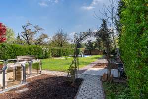 Villa in TOP LAGE von Düsseldorf-Kaiserswerth mit Geschichte und vielfältigen Nutzungsmöglichkeiten – Die vollständige Adresse der Immobilie erhältst du vom Anbieter., 40489 Kaiserswerth, Düsseldorf – Vorschaubild 72