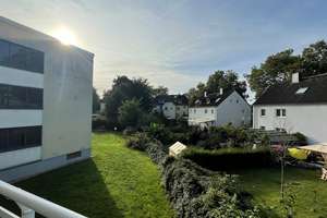 *PROVISIONSFREI *  Zum Selbstbezug ab 01.06.2026 ! Ruhig gelegene 3,5 – Zimmer- Wohnung mit Balkon ! – Am Wald 67B, 40597 Benrath, Düsseldorf – Vorschaubild 1