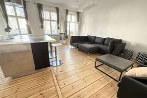 Bezugsfreie, möblierte und frisch renovierte 2 Zimmer Altbau-Wohnung mit Balkon - am Ku´Damm – Die vollständige Adresse der Immobilie erhältst du vom Anbieter., 10711 Halensee, Berlin – Vorschaubild 9