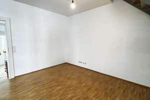 Maisonette-Wohnung mitten in der Altstadt von Regensburg, in Richtung Innenhof – Spiegelgasse 2, 93047 Innenstadt, Regensburg – Vorschaubild 4