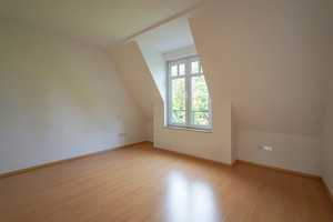 Bestlage in Wittlaer! Repräsentativer Landhausstil, helle Räume, großer Garten und vieles mehr... – Düsseldorf – Vorschaubild 8