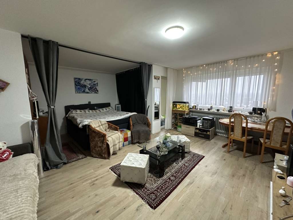 Immobilie in Bad Homburg vor der Höhe - Selbstnutzung oder Kapitalanlage, 1-Zi-Wohnung, ca. 39 m², Balkon, inkl. TG-Stellplatz, HG-Gonzenhm. - Bild 2
