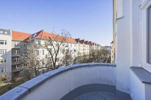 von privat: 2-Zi. Jugendstil-Altbau - Erstbezug nach Sanierung – Die vollständige Adresse der Immobilie erhältst du vom Anbieter., 14197 Friedenau, Berlin – Vorschaubild 4