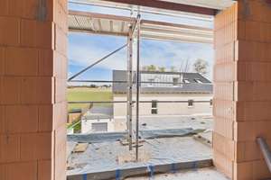 2-ZKB-Dachgeschosswohnung mit Aufzug und Südost-Balkon! Ruhige Lage! Wallbox vorbereitet! – Die vollständige Adresse der Immobilie erhältst du vom Anbieter., 85051 Südwest, Ingolstadt – Vorschaubild 4