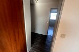 Helle 3,5-Zimmer-Dachgeschosswohnung mit Balkon in Duisburg-Hamborn – Markgrafenstr. 3, 47166 Obermarxloh, Duisburg – Vorschaubild 12