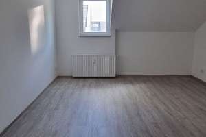 Du Ruhrort Kernsanierte Dachgeschoss  Whg. nähe Rheinprommenade – Weinhagenstr 00, 47119 Ruhrort, Duisburg – Vorschaubild 5