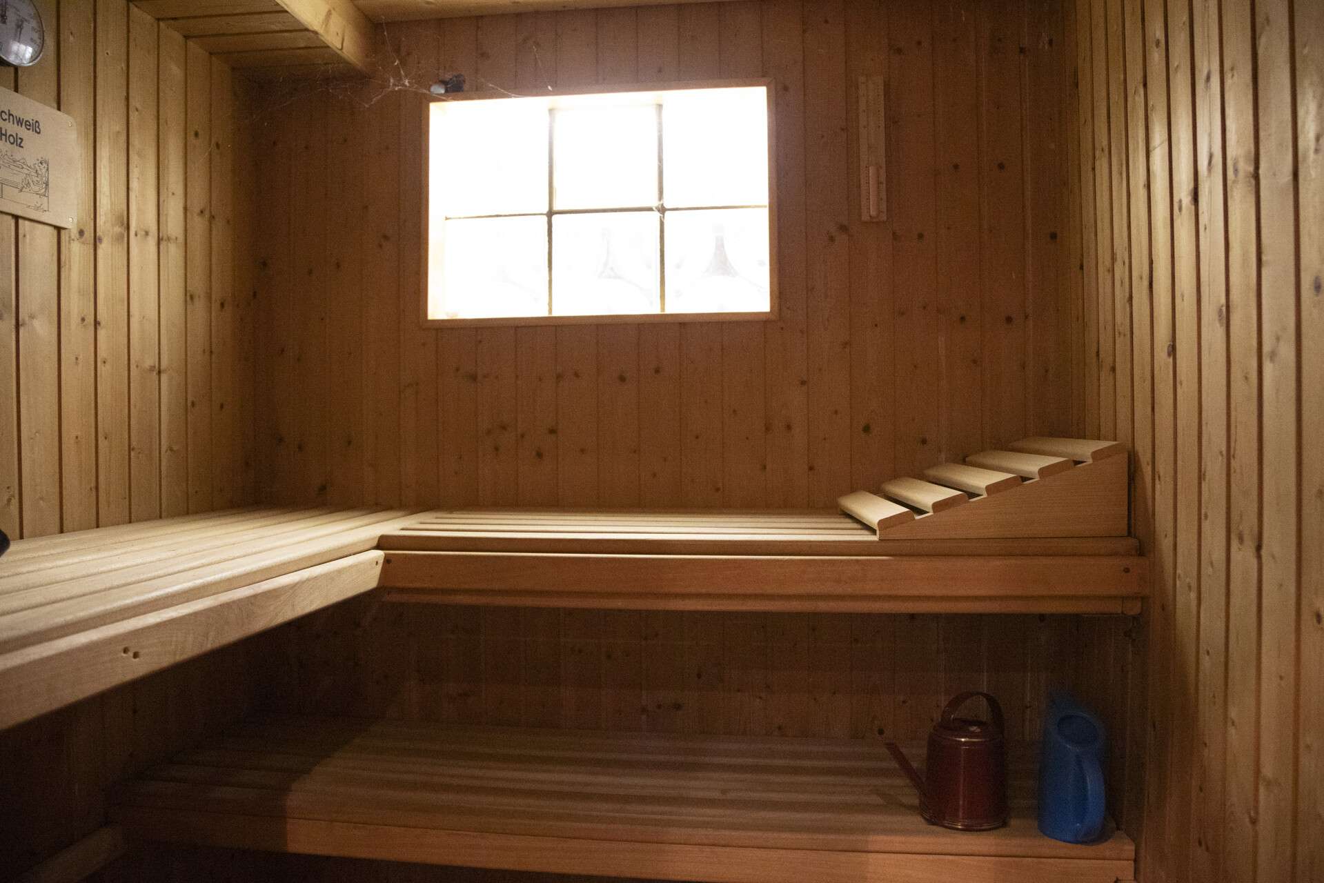 Immobilie in Gevelsberg - Preis neu gesenkt! Kapitalanlage mit vier Wohneinheiten, Schwimmhalle & großem Garten in Gevelsberg - Bild 2