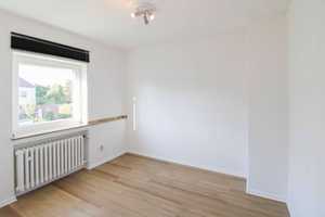 Familienfreundliches Reihenmittelhaus in MG-Windberg - frisch renoviert mit Garten und Loggia – Mönchengladbach – Vorschaubild 6