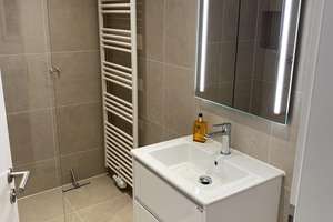 Möblierte Designwohnung, Top-Lage in Köln Bayenthal, Nähe Rhein, Sonnenbalkone, All-in-Miete – Bernhardstr. 147, 50968 Bayenthal, Köln – Vorschaubild 23