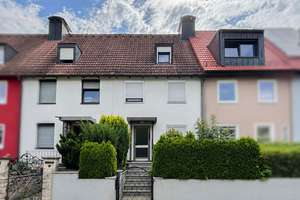 Wertsteigerungspotenzial in gefragter Lage – Haus mit Garten und Terrasse - Sanierungsbedürftig – Die vollständige Adresse der Immobilie erhältst du vom Anbieter., 81927 Englschalking, München – Vorschaubild 12