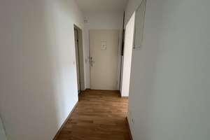 Schöne 2 - Zimmer Wohnung ab sofort zu vermieten! – Heinheimer Straße 61, 64289 Darmstadt-Nord, Darmstadt – Vorschaubild 2