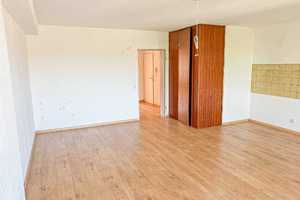 Zentral gelegene 2-Zimmer-Wohnung im 5. OG mit Aufzug und Balkon  – Kronprinzenstr.  115, 40217 Düsseldorf – Vorschaubild 4