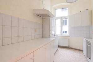 Helle 2-Zimmer-Altbauwohnung mit Dielenboden – sofort verfügbar – Die vollständige Adresse der Immobilie erhältst du vom Anbieter., 12103 Tempelhof, Berlin – Vorschaubild 3