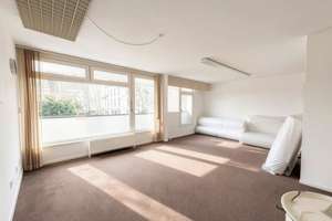 Anwesen auf 1.380 m² Grundstück in begehrter Westend-Lage mit Pool, Sauna und Sanierungspotenzial – Die vollständige Adresse der Immobilie erhältst du vom Anbieter., 14055 Westend, Berlin – Vorschaubild 16