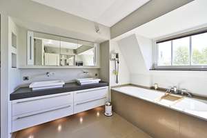 Leinpfad-Panorama: Exklusives Maisonette Penthouse in Winterhude – Die vollständige Adresse der Immobilie erhältst du vom Anbieter., 22301 Winterhude, Hamburg – Vorschaubild 11