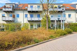 Kapitalanlage zur Perspektiven-Selbstnutzung: Charmante DG-Balkonwohnung mit stabilen 2,94% Rendite! – Eigerstraße 7, 13089 Heinersdorf, Berlin – Vorschaubild 2