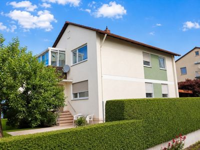 Top Lage in Weiden Ost! Ansprechendes Ein- oder Zweifamilienhaus mit Garage und Wintergarten