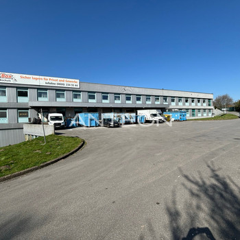 Erdgeschoss + Mittelgeschoss | Autobahnnähe | Rampen & ebenerdig