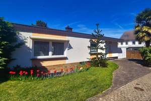 Ankommen und Wohlfühlen: Bungalow mit Gartenparadies und Privatsphäre in Niederkassel – Die vollständige Adresse der Immobilie erhältst du vom Anbieter., 53859 Niederkassel – Vorschaubild 2