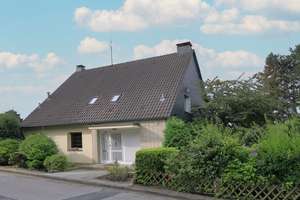 Freistehendes Einfamilienhaus mit tollem Garten und Doppelgarage im Schmachtenbergviertel – Die vollständige Adresse der Immobilie erhältst du vom Anbieter., 45219 Kettwig, Essen – Vorschaubild 3