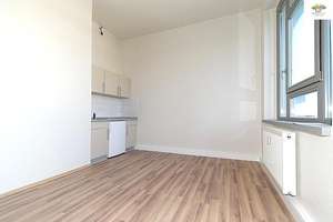 Top- Apartment in direkter Uninähe mit Badewanne – August- Bebel- Str. 17, 1219 Strehlen, Dresden – Vorschaubild 4