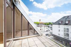 Schöne Dachterrassen-Maisonette zwischen Bonner Platz und Münchner Freiheit – Die vollständige Adresse der Immobilie erhältst du vom Anbieter., 80803 Münchner Freiheit, München – Vorschaubild 3