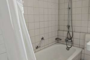Charmante Wohnung in Karlsruhe-Oberreut – Ruhig, grün & gut angebunden – Die vollständige Adresse der Immobilie erhältst du vom Anbieter., 76189 Oberreut, Karlsruhe – Vorschaubild 3