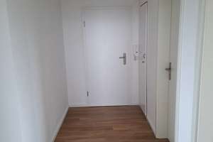 Ruhige 2-Zimmer-Wohnung mit Balkon im 4. OG in Köln