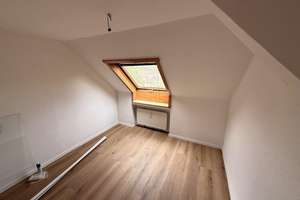 Erstbezug nach Sanierung | Helle 3-Zimmer-Wohnung mit Balkon und zusätzlichem Mansardenraum – Ruhrallee 26, 45138 Südostviertel, Essen – Vorschaubild 17