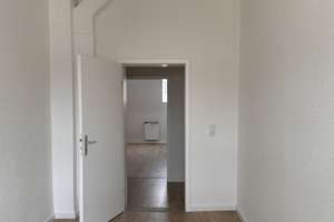 Erstbezug nach Renovierung – Moderne 78,00 m² Wohnung in zentraler Lage von Wuppertal-Oberbarmen – Berlinerstraße 153, 42277 Oberbarmen, Wuppertal – Vorschaubild 9