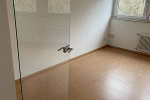 Kernsanierte vermietete 3ZKBB in Brake – Krabbenstr. 4 a, 33729 Heepen, Bielefeld – Vorschaubild 6