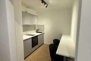 *ERSTBEZUG 1 Zimmer Traum -  mit hochwertiger Möblierung & Design-Küche – Brucknerstraße 60, 70195 Stuttgart – Vorschaubild 6