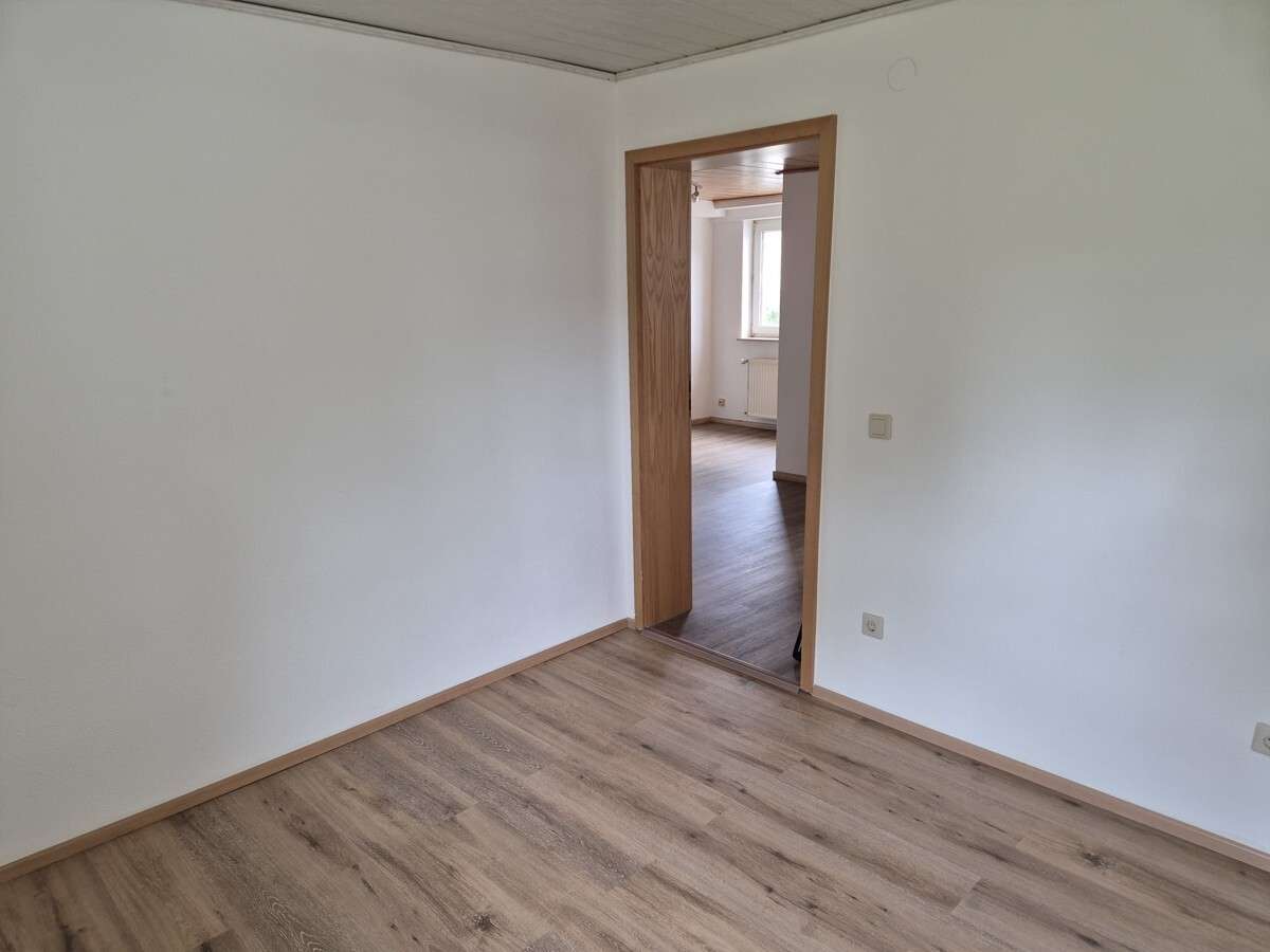 Immobilie in Hüfingen - Hüfingen - Sumpfohren - Schönes Einfamilienhaus mit Einliegerwohnung - Bild 8