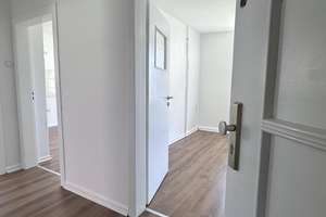 Frisch renovierte 2,5 Raum-Wohnung in Oberhausen-Dümpten