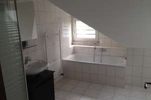 Charmante 2,5-Zimmer Dachgeschoss-Wohnung in Mainz-Oberstadt zu verkaufen – Obere Zahlbacher Straße 14, 55131 Oberstadt, Mainz – Vorschaubild 5