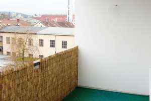 LET`S GO WEST  ** Helle 2 Zi. Wohnung - mit großem Balkon und Einbauküche** – Lessingstrasse 10, 93049 Westenviertel, Regensburg – Vorschaubild 3