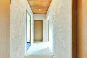 Für Eigennutzer & Kapitalanleger: Helle 3-Zimmer-Wohnung mit Balkon und viel Gestaltungspotenzial – 60435 Eckenheim, Frankfurt am Main – Vorschaubild 5