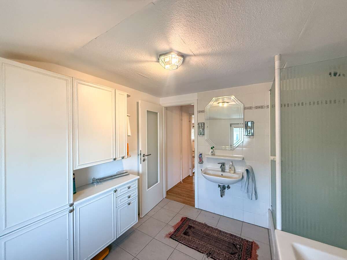 Immobilie in Lindenberg im Allgäu - Mehrfamilienhaus mit Potenzial in Lindenberg – Großteil frei, ideal für Anleger & Eigennutzer - Bild 19