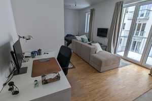Ruhige 1. Raum-Wohnung im Herzen von Neukölln zur Zwischenmiete bis zum 31.10. – Hermannstraße 199, 12049 Berlin – Vorschaubild 1