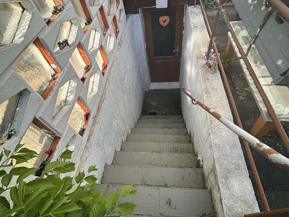 Kellerabgang von Außen