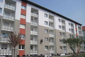 Hell, modern, renoviert: Deine neue 2-Zimmer-Wohnung mit Balkon – Jannerstr. 16, 93053 Kasernenviertel, Regensburg – Vorschaubild 2