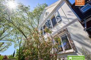Denkmalgeschütztes Reihenendhaus mit Charme, Garten und Top-Zustand